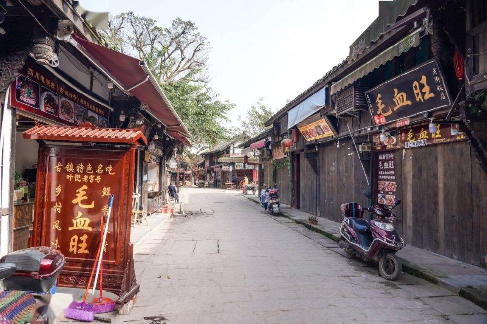将知识升华,畅享我是男孩,多次找女孩帮忙写材料,女孩都任劳任怨。后来又一次写材料,女孩遇到了困难想和我沟通,周六?知识星球